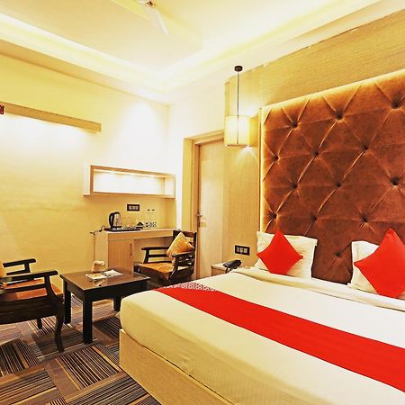 Fabhotel Ronald Inn Faridabad Luaran gambar