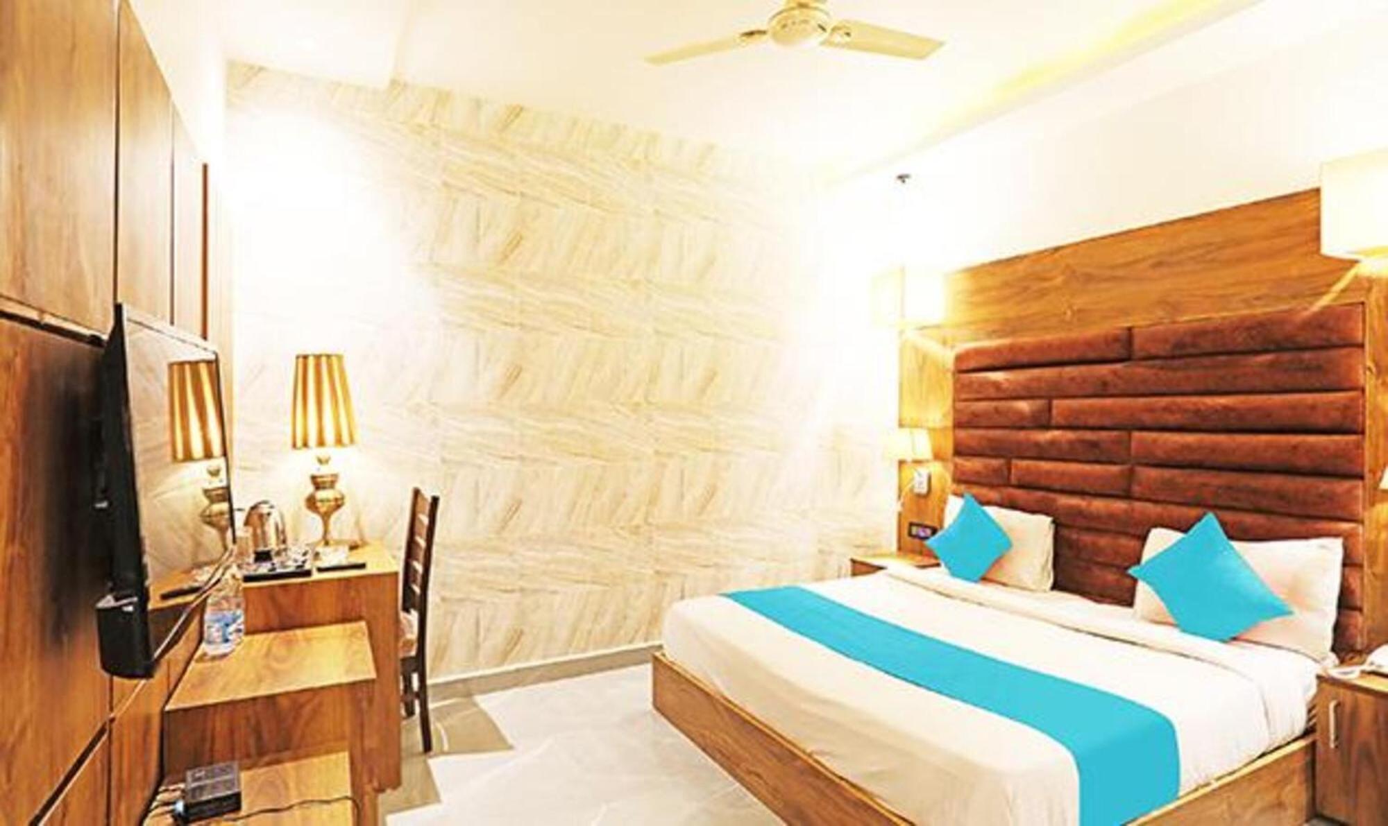 Fabhotel Ronald Inn Faridabad Luaran gambar